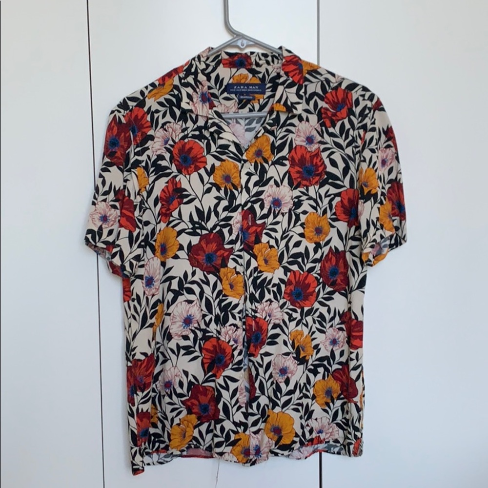 Casual floral button down Zara